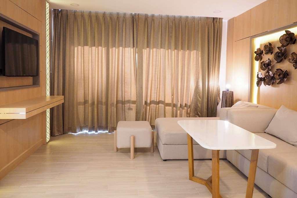 Clarion Hotel Patong Phuket Szoba fotó